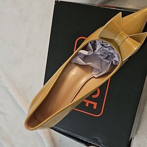 Sharp heels New without tag